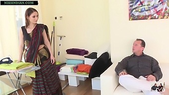 Indian Aunty'S Big Ass Gets Pounded In Anal Sex