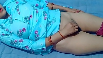 Indian Amateur Couple'S Passionate Encounter With Sexy Wife