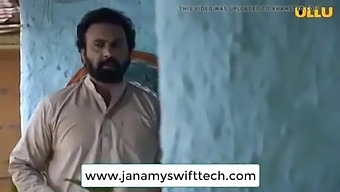 Shemale Sex With A Horny Indian Housewife