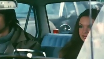 Japán Erotikus Múltjának Felfedezése Egy Vintage Filmben