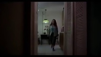 La Mamma Delle Celebrità E L'Incontro Caldo Del Figliastro
