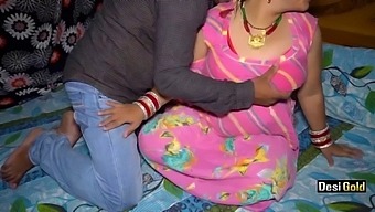 Hindi Taxi Driver Enjoys Sex With Housewife Randi Bhabhi