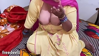 Indian Boy And Pakistani Girl Indulge In Sexual Activity