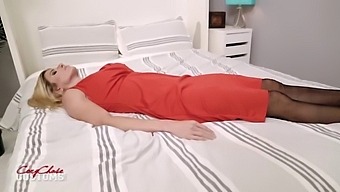 Sinnlich Cougar Gets Fucked On Webcam - Cory Chase
