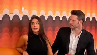 Tru Kait Discute Le Sue Esperienze Anali In Un'Intervista Candida