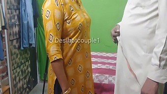 Indian Tailor Provides Free Stitching And Sex With Indian Housewife