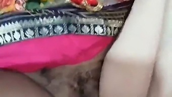 Indian Housewife'S Outdoor Pissing Adventures In Rural Setting