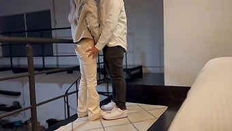 Egy Apró Gen Z Csaj Kemény És Exkluzív Baszós Jelenete.