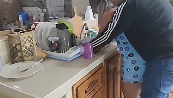 I Seduce My Step-Sister With My Love And Make Her Moan With Pleasure