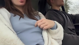 Amateur Couple’s Homemade Christmas Porn Movie With Deepthroat And Orgasm
